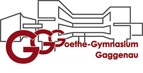 Das Logo des Goethe-Gymnasiums in Gaggenau. Es zeigt eine stilisierte, architektonische Linienzeichnung eines Schulgebäudes. Im Vordergrund überlappen sich die großen, braunen Buchstaben "GGG", die für "Goethe-Gymnasium Gaggenau" stehen.