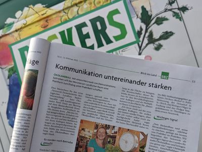 Zeitungsartikel: "Kommunikation untereinander stärken""