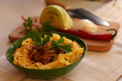 Produktfoto zu Rezeptkarte Tagliatelle mit pikantem Weißkohl