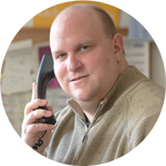 Ein grünes Blatt-Icon mit dem Hinweis, dass man per E-Mail an info@deckersbiohof.de schreiben kann.