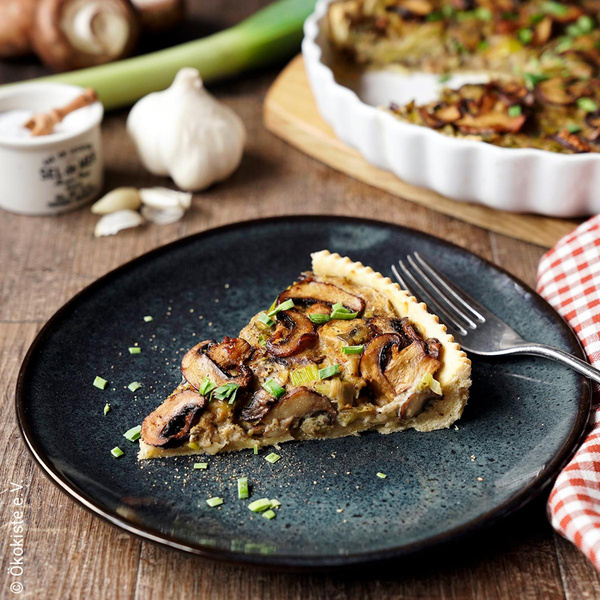Produktfoto zu Rezeptkarte Vegane Champignon-Lauch-Quiche