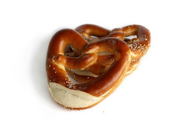 Produktfoto zu Laugenbrezel mit Sesam - Fasanenbrot