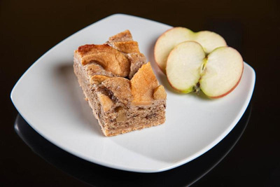 Produktfoto zu Apfel-Walnuss-Schnitte vegan, 4 Stück