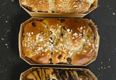 Produktfoto zu Hefezopf mit Rosinen im Korb, 400 g