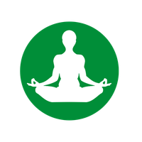 Grünes Symbol einer sitzenden Person in Lotusposition, das Lebensmittel für Körper, Geist und Seele sowie die ganzheitliche Qualität der Demeter-Produkte darstellt.