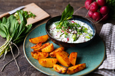 Produktfoto zu Rezeptkarte Frühlingsquark mit Wedges